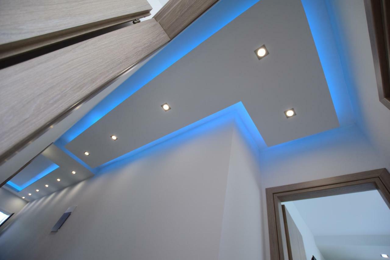 V Luxury Suites Toroni 3 Exterior photo